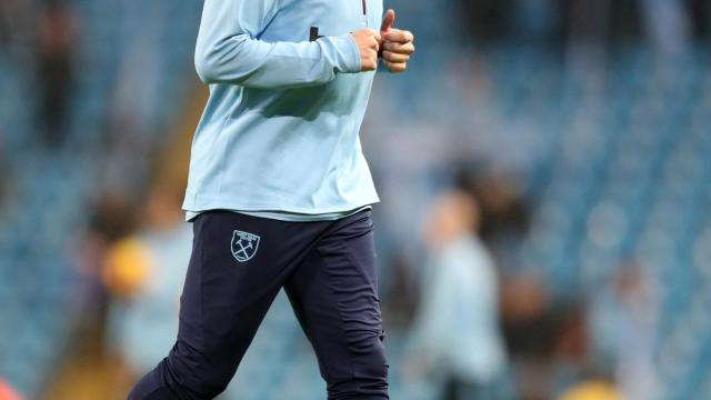 Nasri, durante un calentamiento con el West Ham