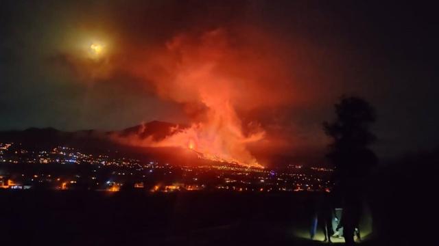 Volcán de La Palma en erupción