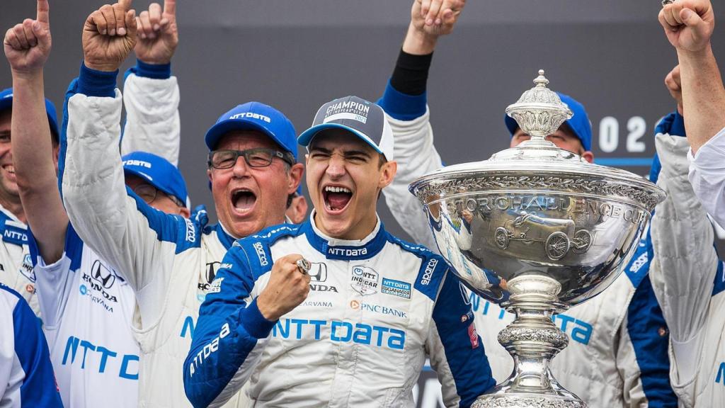 Álex Palou celebrando el título de la IndyCar