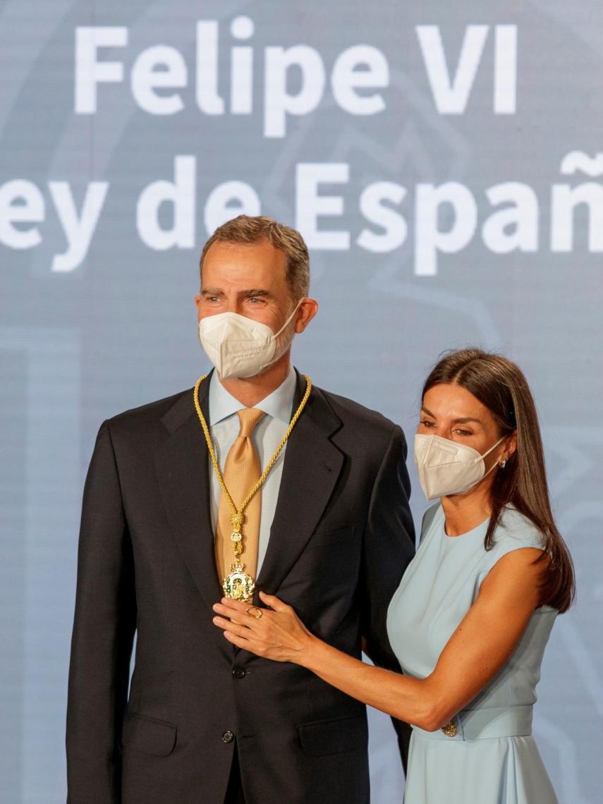 Felipe VI recibió en Sevilla la Medalla de Honor de Andalucía.