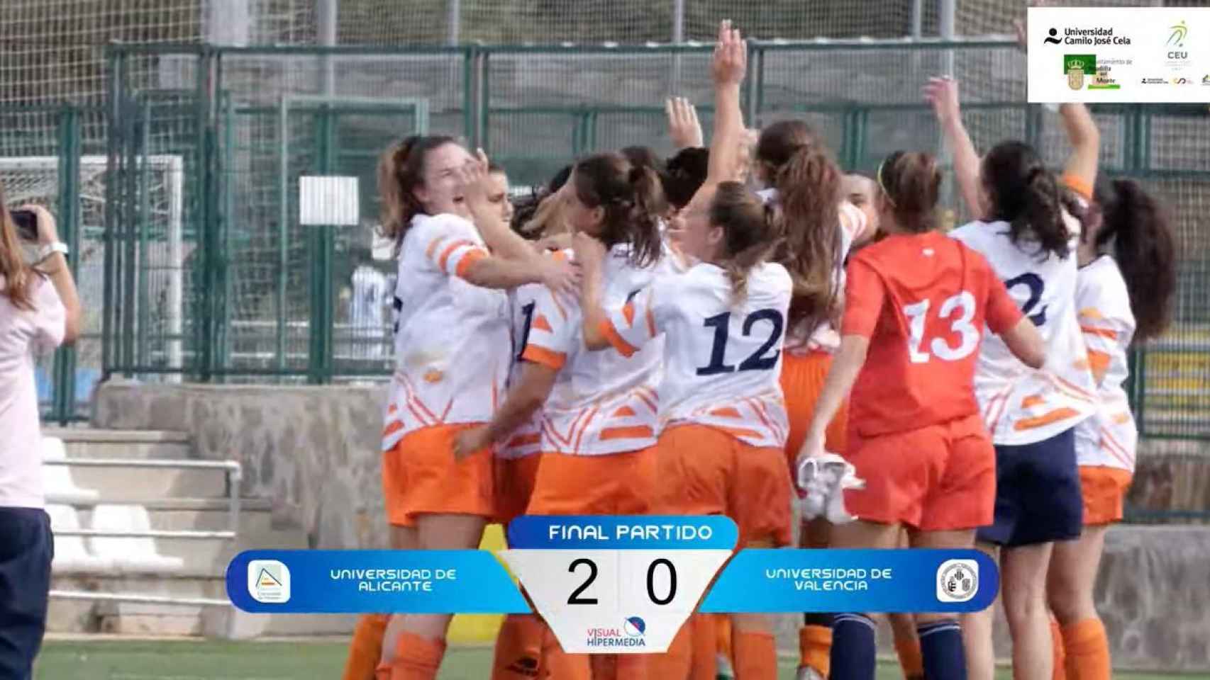 El equipo femenino de fútbol de la Universidad de Alicante gana el Campeonato de España.