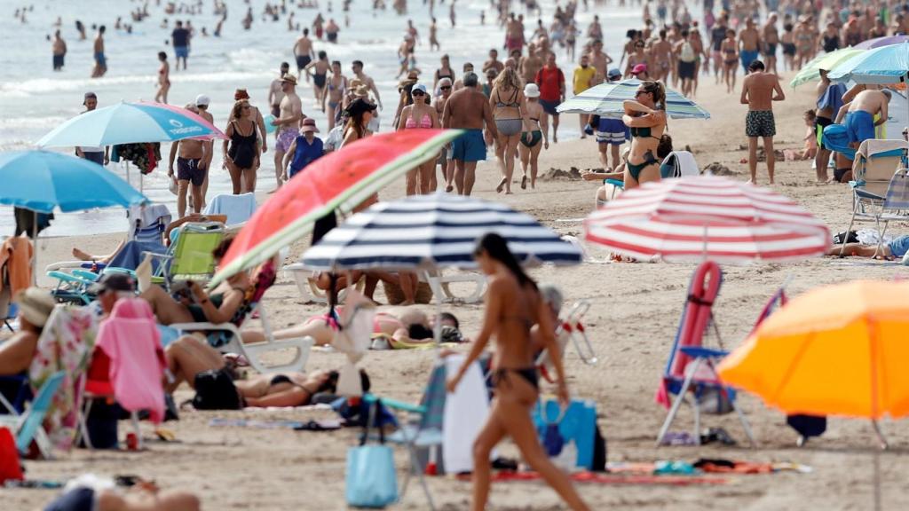 Playa de la Malvarrosa a mediados de septiembre.