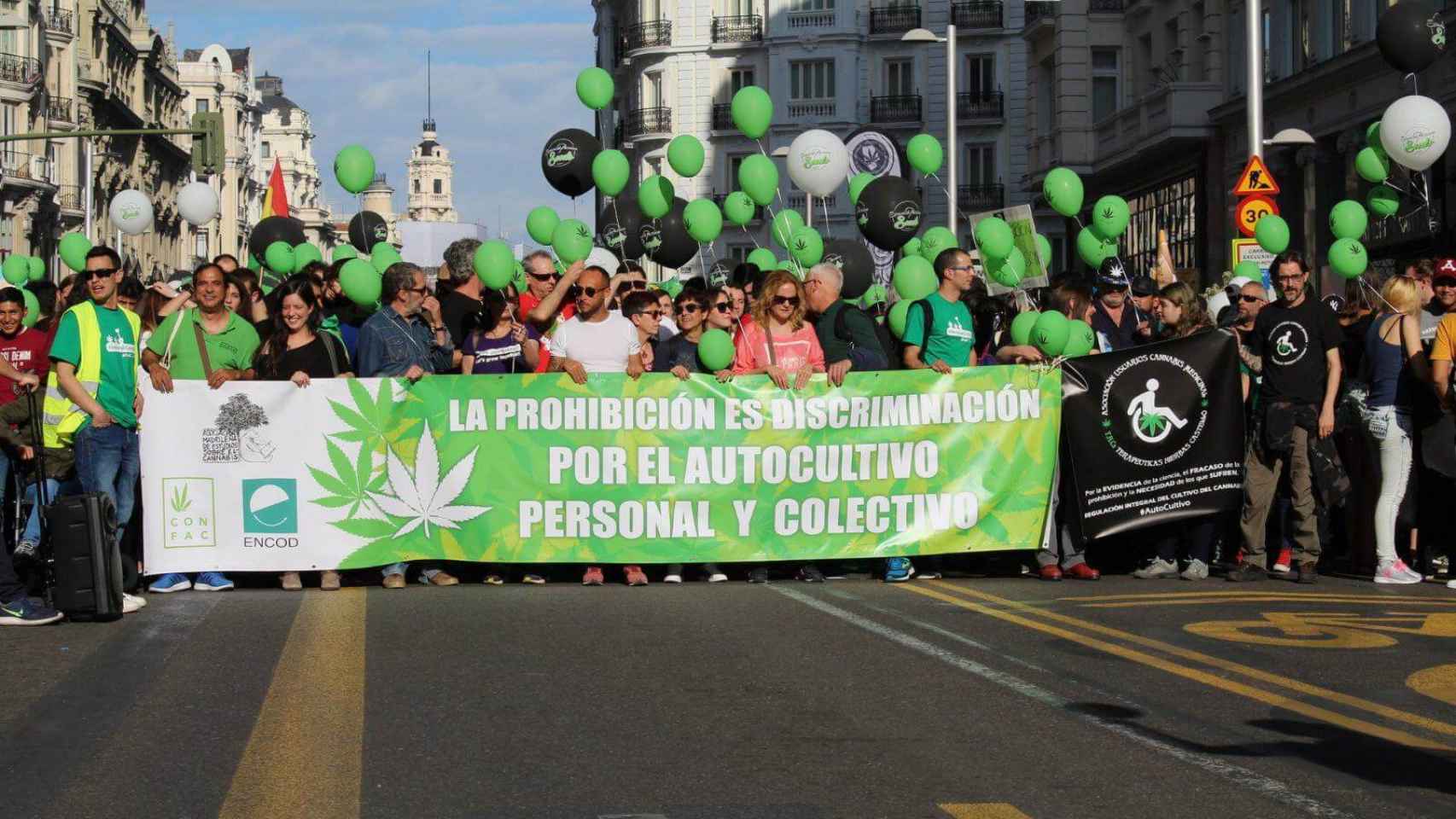 Imagen de archivo de una manifestación en Madrid para pedir la legalización del cannabis medicinal.