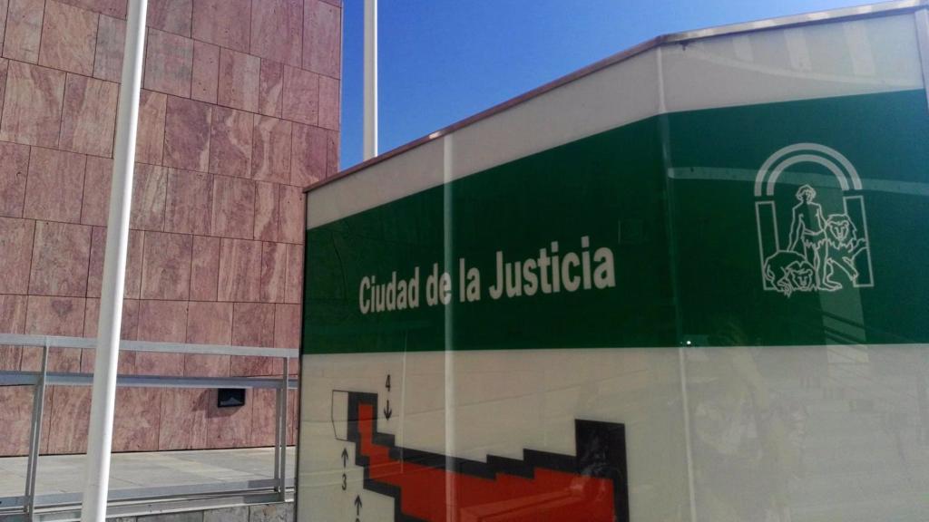 Fachada de la Ciudad de la Justicia de Málaga.