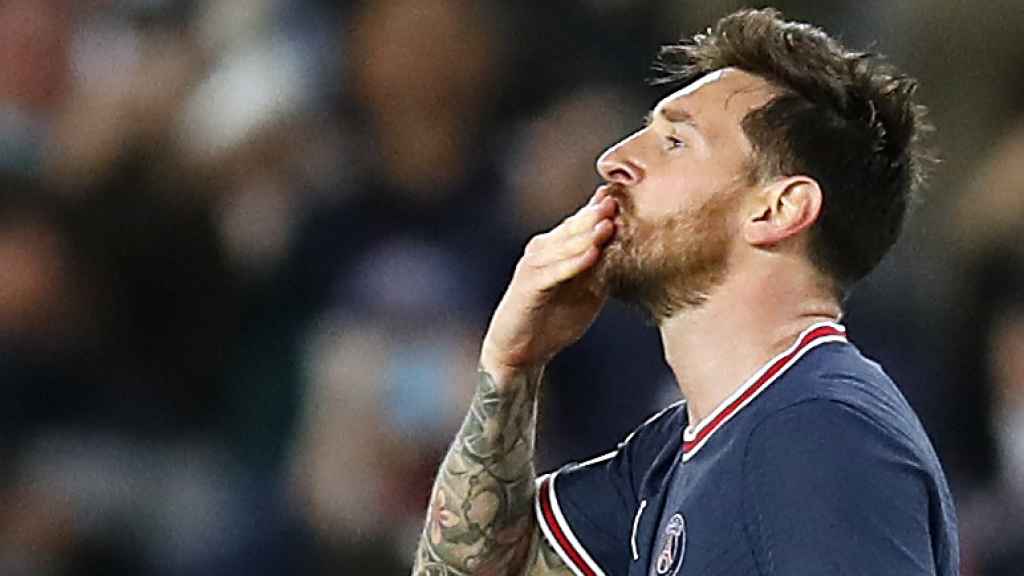 Messi celebra su primer gol con el PSG