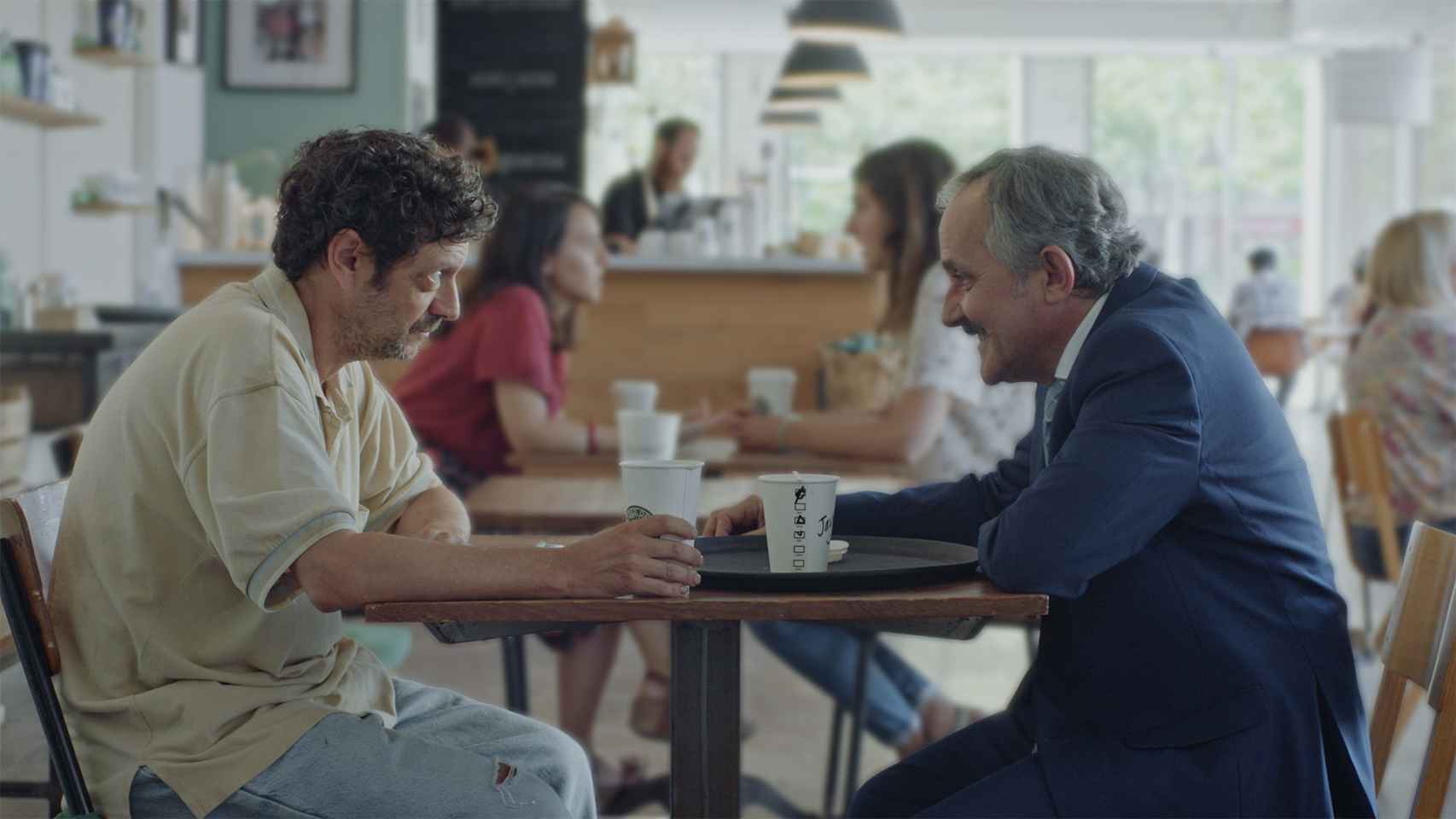 Fotograma del episodio 'El Cafe'.