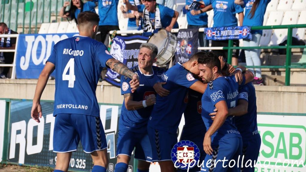 Jugadores del Calvo Sotelo Puertollano en el partido frente al Toledo