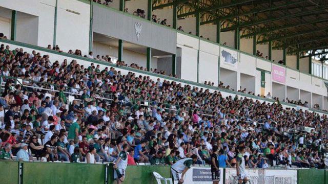 Afición del Toledo en el Salto del Caballo