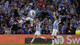 Mikel Merino celebra su gol con la Real Sociedad en la Europa League