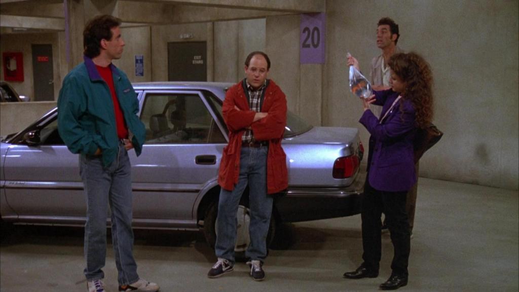 El episodio en el que no encuentran el coche en el estacionamiento.