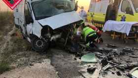 La niebla, posible causa del accidente de Pinoso: 2 muertos y 4 heridos al chocar un coche y una furgoneta