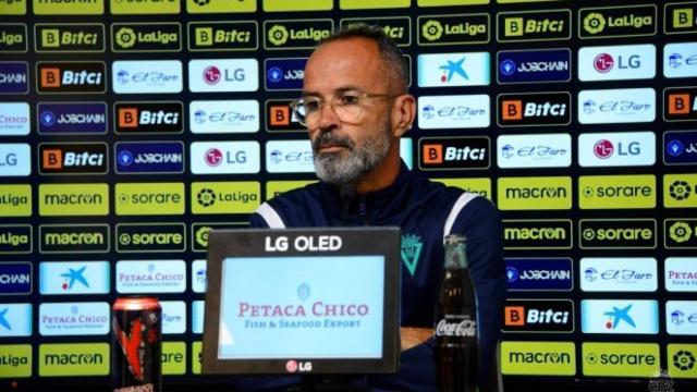 Álvaro Cervera durante una rueda de prensa