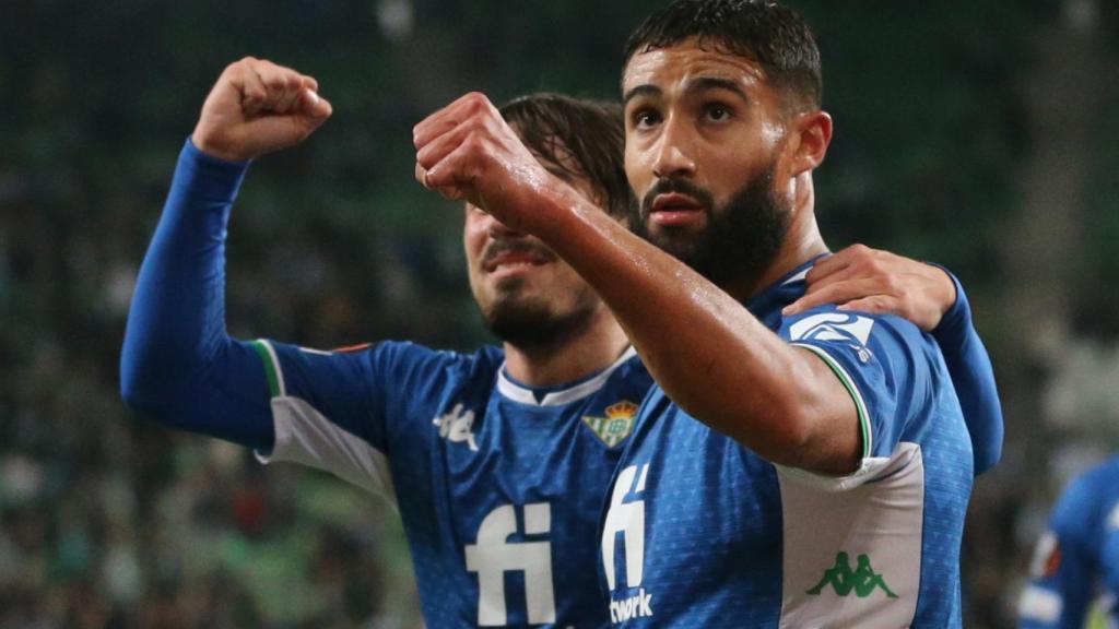 Nabil Fekir celebra un gol con el Betis en la Europa League 2021/2022