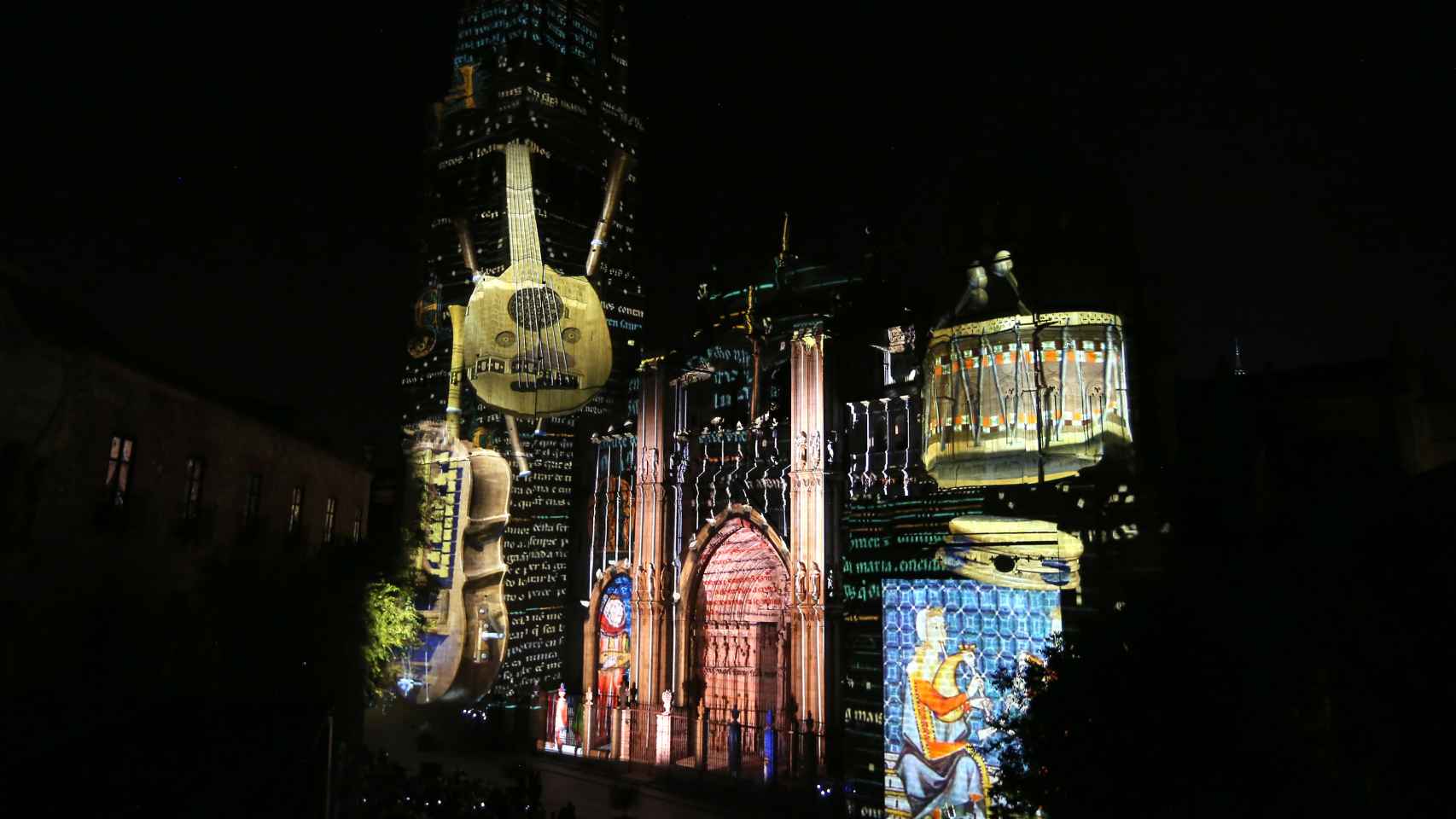 Espectáculo Luz Toledo proyectado sobre la Catedral de Toledo.