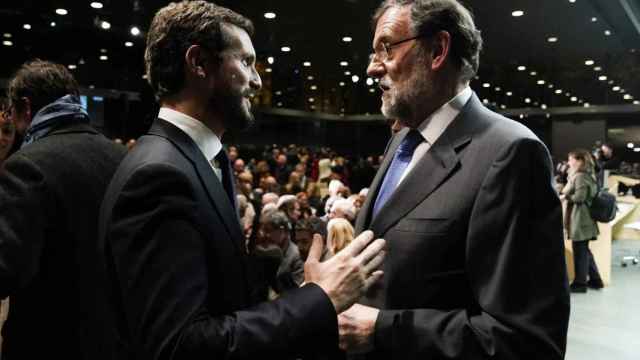 Pablo Casado y Mariano Rajoy,  en el congreso popular.