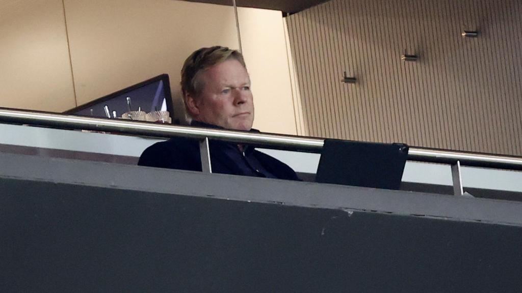 Koeman en el palco del Wanda Metropolitano