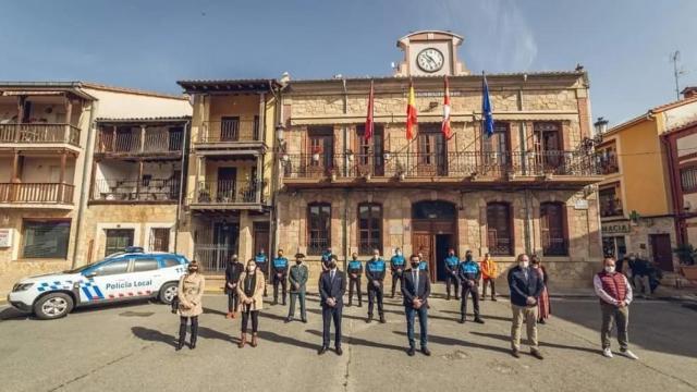 Acto de reconocimiento de los agentes de la Policía en Candeleda