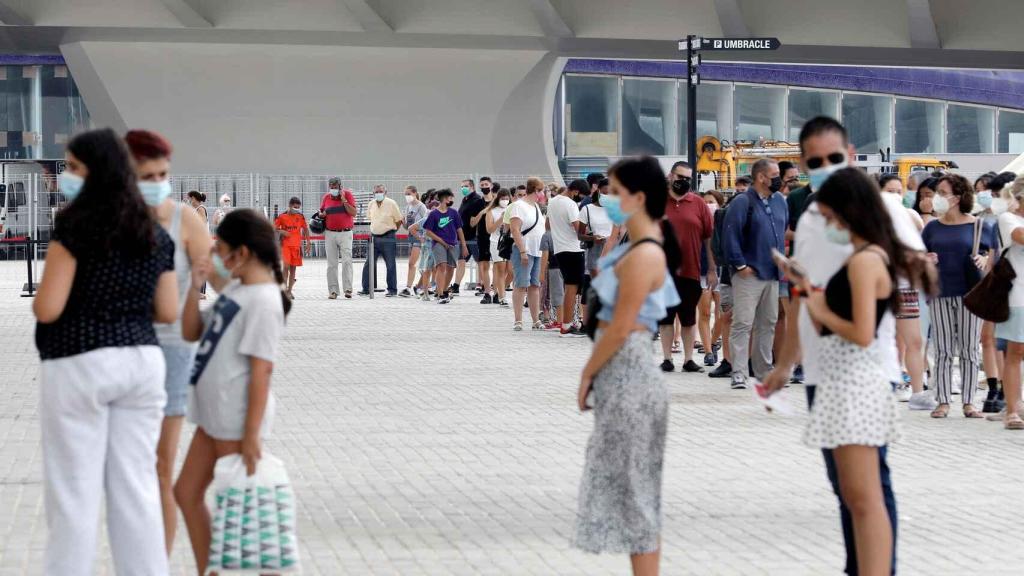 Universidades o centros comerciales: Los nuevos puntos de vacunación contra la Covid en la Comunitat