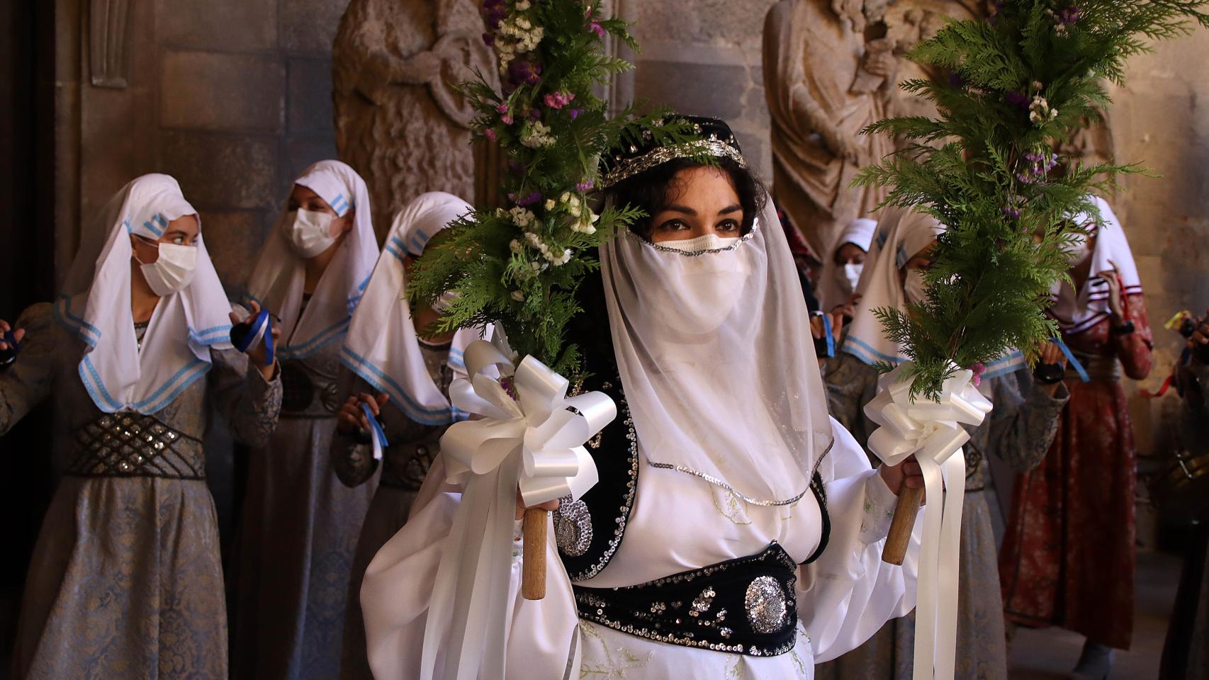 Imágenes de la ceremonia tradicional de Las Cantaderas por las fiestas de San Froilán en León