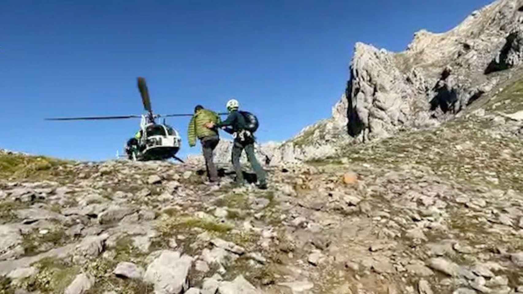 La Guardia Civil rescata a un montañero en Posada de Valdeón