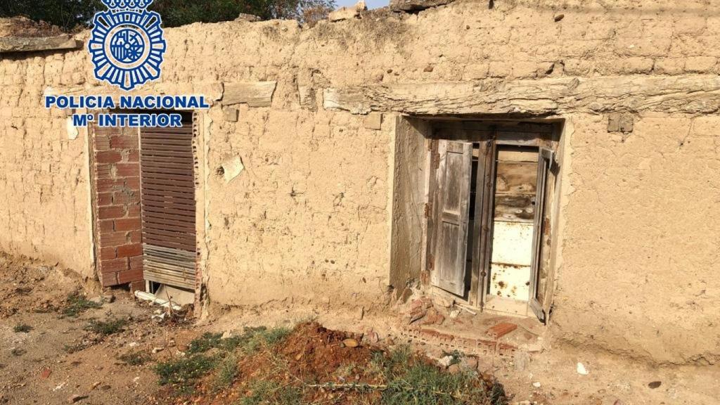 Vivienda en ruinas, en La Seca, donde vivían los trabajadores explotados