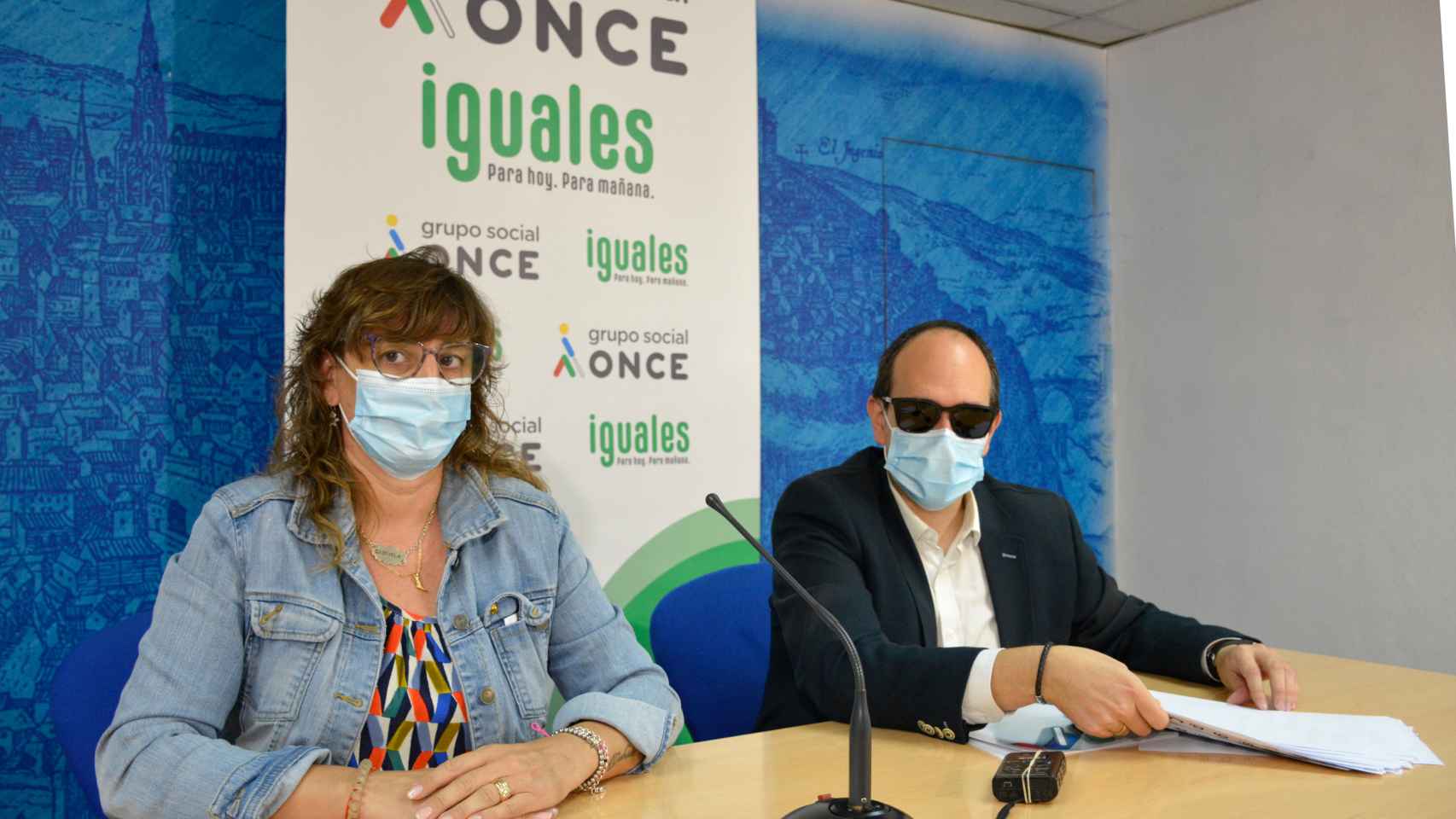 José Martínez y Ana Abellán durante la presentación de la Semana de la ONCE en Toledo.