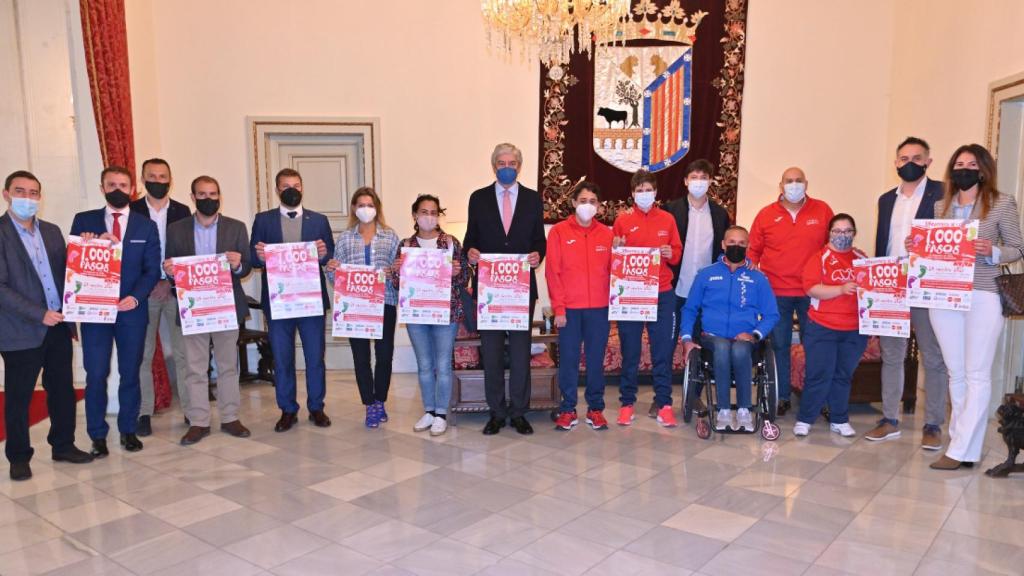 Presentación de la carrera de los 1.000 pasos , en el Ayuntamiento