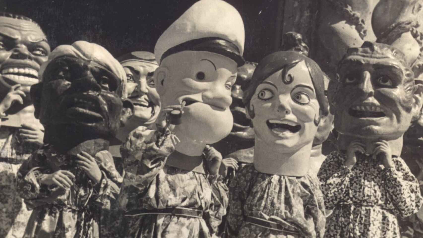 En 1947, los cabezudos reproducían los estereotipos de la época para sorprender y divertir al público.