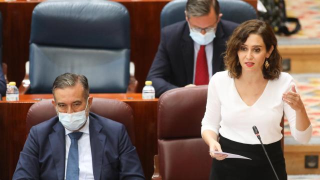 La presidenta de la Comunidad de Madrid, Isabel Díaz Ayuso, interviene en el Pleno de la Asamblea de Madrid.