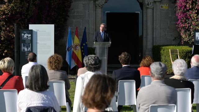 El secretario de Estado de Memoria Democrática, Fernando Martínez, preside un homenaje a las víctimas de la dictadura franquista en el Pazo de Meirás.