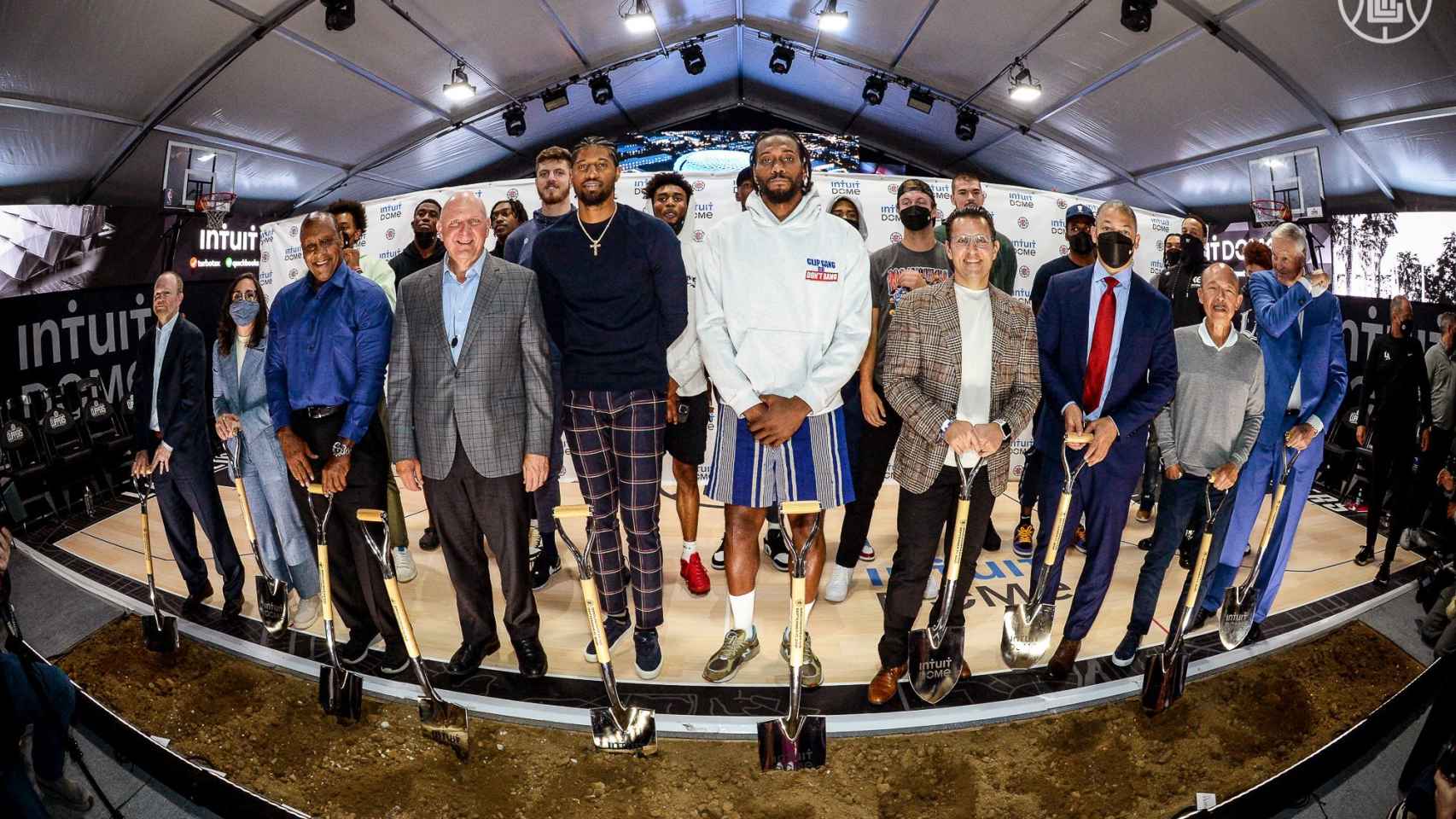 Colocación de la 'primera piedra' del nuevo pabellón de Los Angeles Clippers