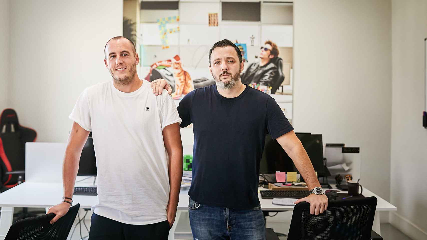 Jordi Torras, a la izquierda, y Xavier Robles, a la derecha, son los cofundadores de la agencia Vizz.