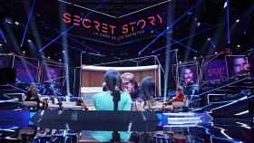 Telecinco trocea la emisión de 'Secret Story' este domingo para evitar competir con el fútbol de La 1