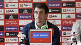 Mikel Oyarzabal en rueda de prensa con España
