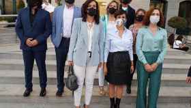 La ministra Rodríguez asiste en Calzada de Calatrava al estreno de Madres Paralelas de Almodóvar