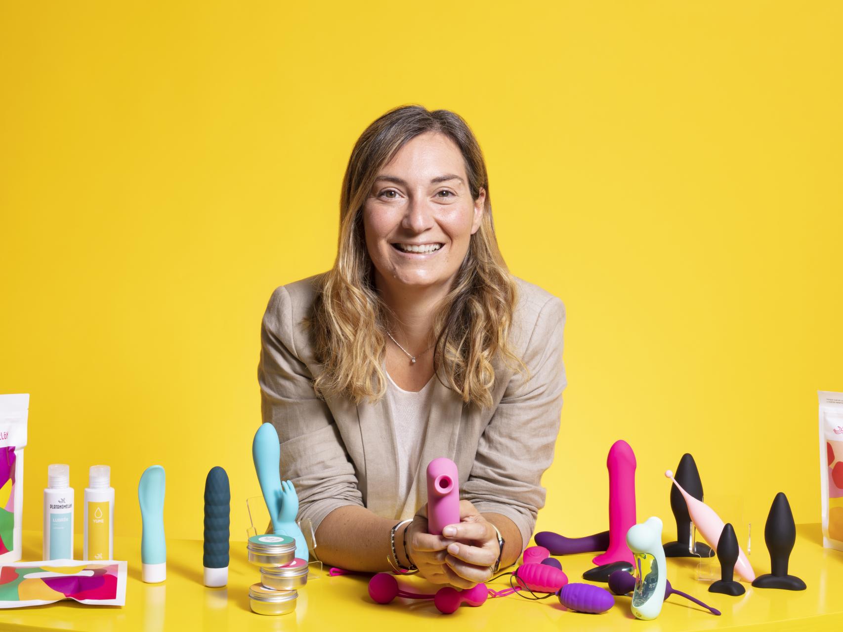 Anna, de trabajar para Bacardí a crear Mambo: el succionador de clítoris  español reta a Satisfyer