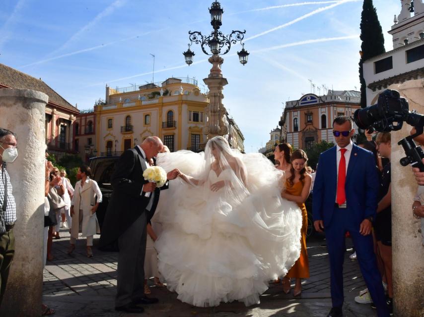 La llegada de Sophie Karoly a la Catedral de Sevilla.