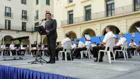 El alcalde Luis Barcala interviene en el acto de celebración del 9 d'octubre.