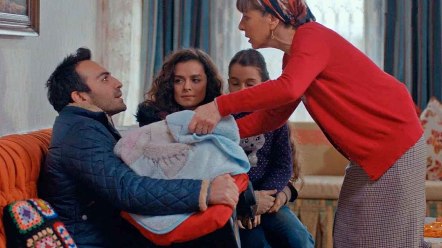 La turca 'Amor a segunda vista',  la enésima arma de Telecinco contra 'Pasapalabra'