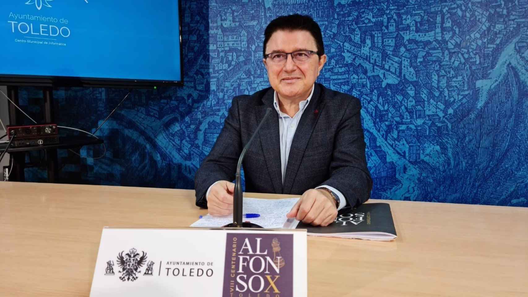 El concejal de Cultura de Toledo, Teo García, durante la presentación