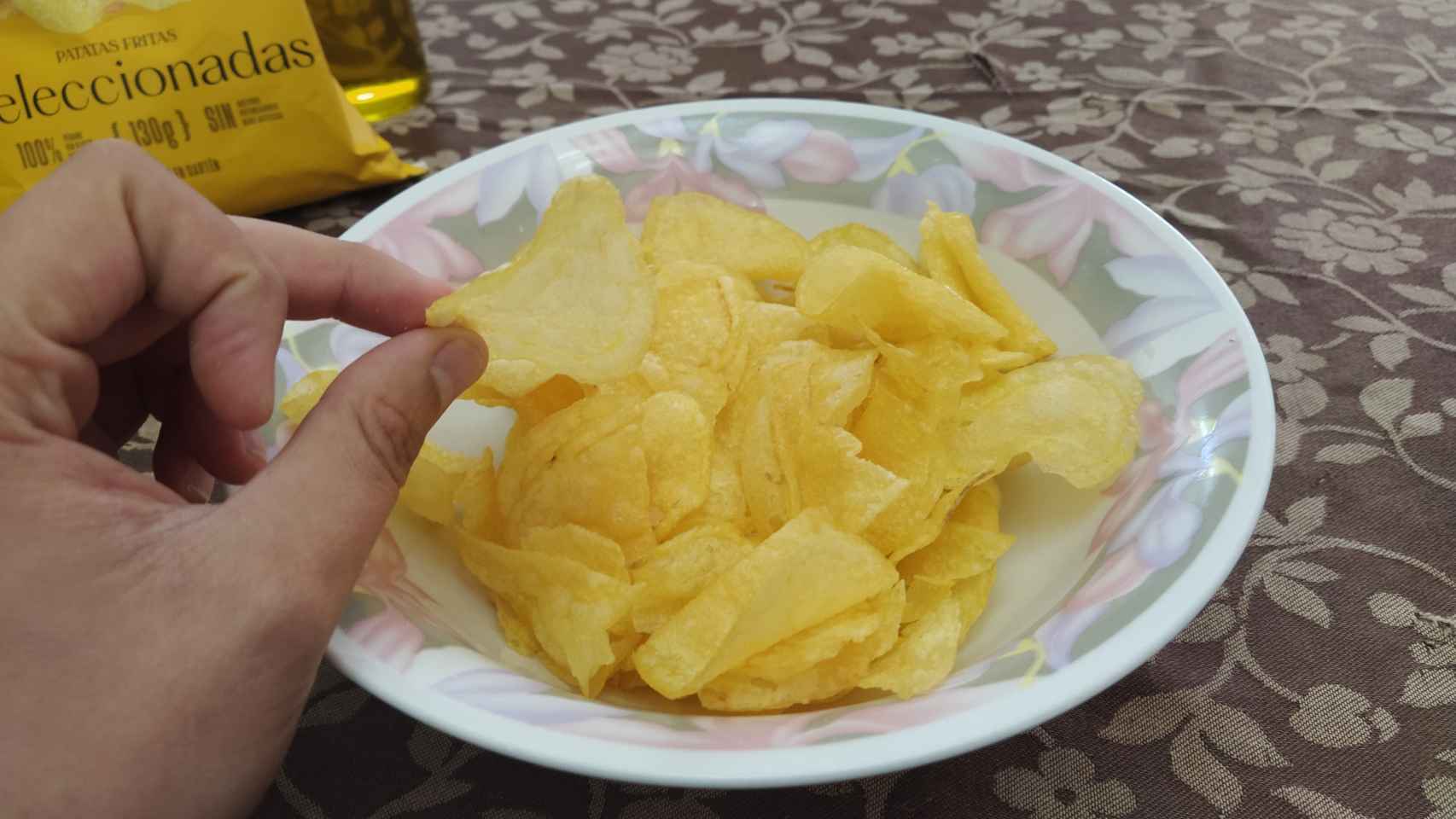 Las patatas fritas de Belén Esteban en un cuenco.