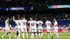 Los jugadores del Real Madrid celebran un gol en el Santiago Bernabéu