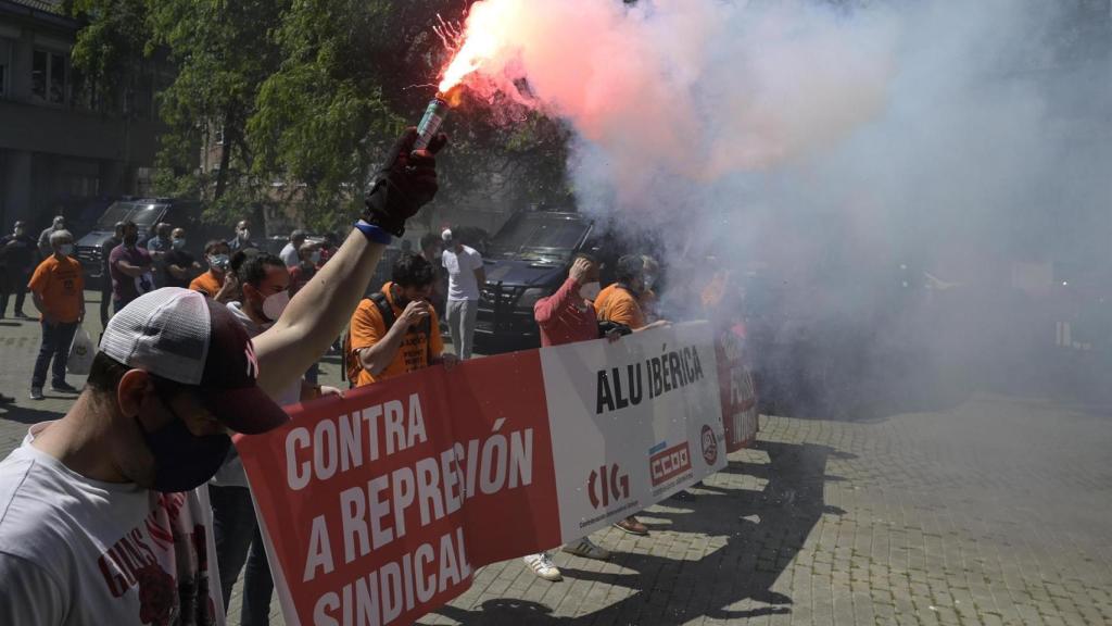 El comité de Alu Ibérica en A Coruña exige medidas contra Alcoa