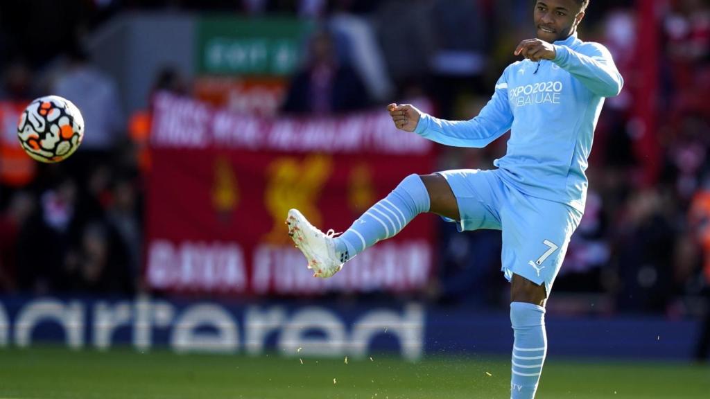 Sterling durante un calentamiento con el Manchester City