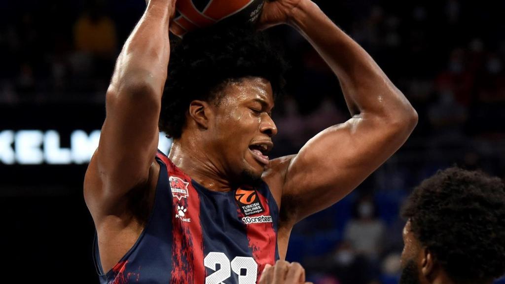 Steven Enoch, durante el Baskonia - Panathinaikos de la Euroliga