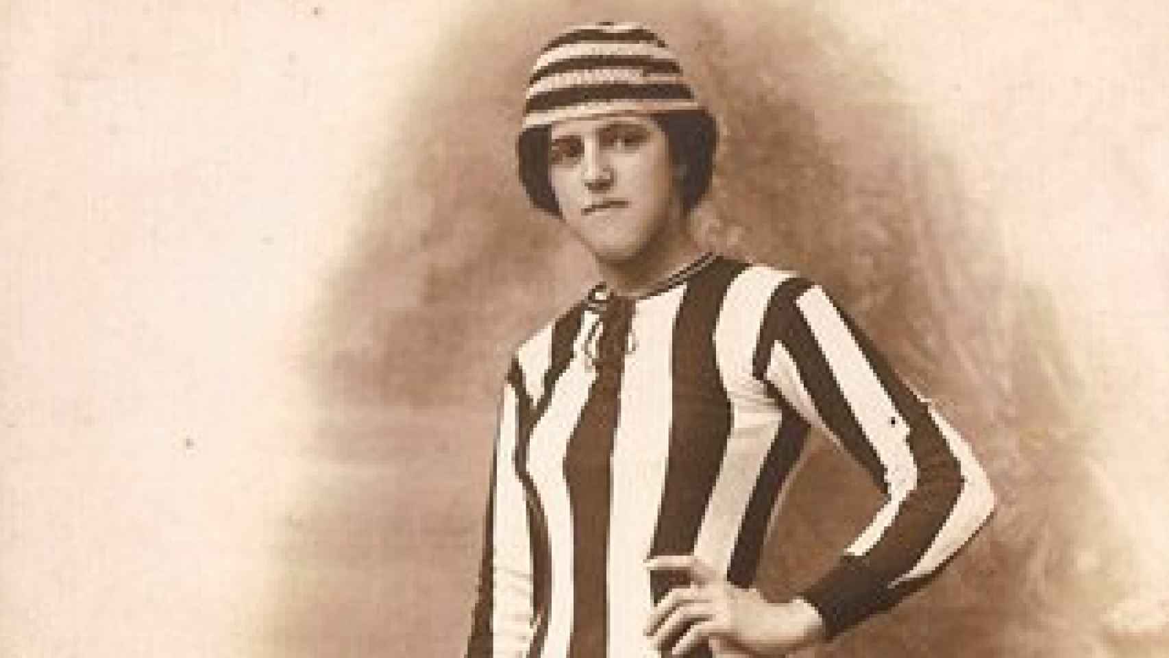 Nita Carmona vestida de futbolista en un Carnaval de Málaga.