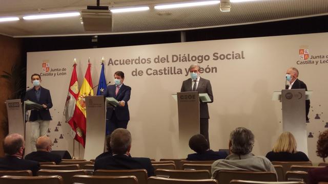 Firma del acuerdo del Diálogo Social