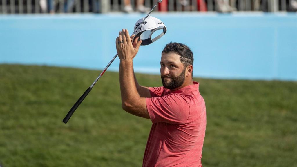 Jon Rahm aplaudiendo al público en el Abierto de España (Madrid)