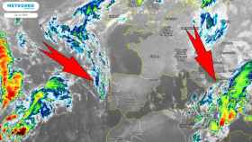 El frente atlántico acercándose (izquierda) y el ciclón Ballos sobre Sicilia (derecha). Meteored.