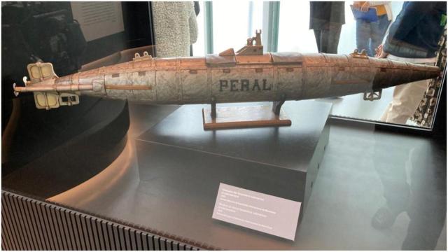 Maqueta de un torpedero submarino.